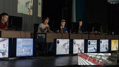 Соревнования  по Counter Strike добрались  до города  Новосибирск.